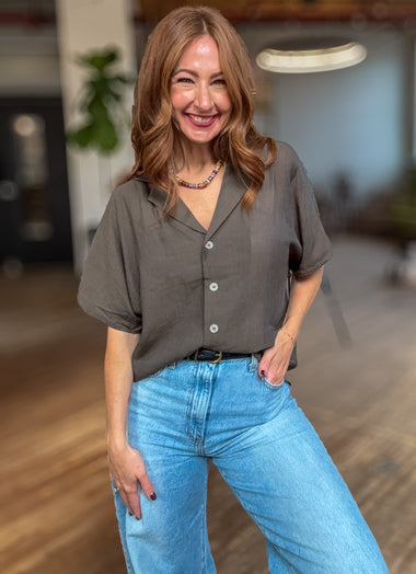 Olivenza Lightweight Button-Down Shirt