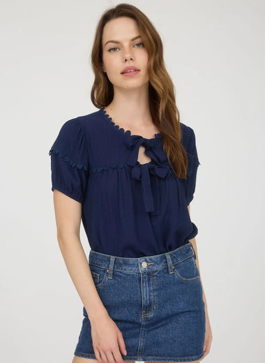 Petal Cove Bow Top