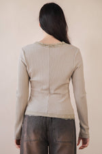 Rosette V-Neck Lace Trim Fitted Knit Top