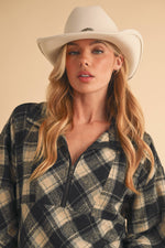 Mya Plaid Pullover