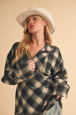 Mya Plaid Pullover