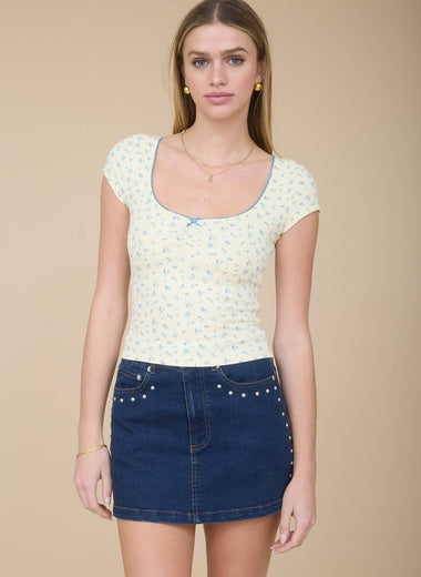 Petal Bow Scallop Knit Top