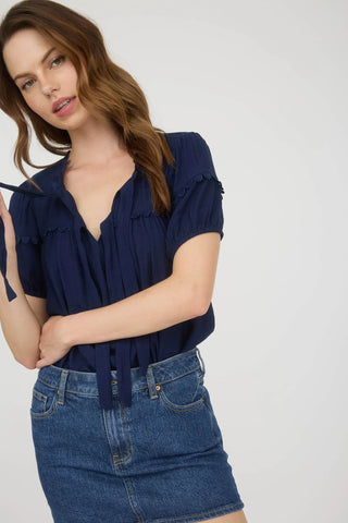 Petal Cove Bow Top