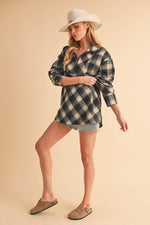 Mya Plaid Pullover