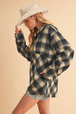 Mya Plaid Pullover